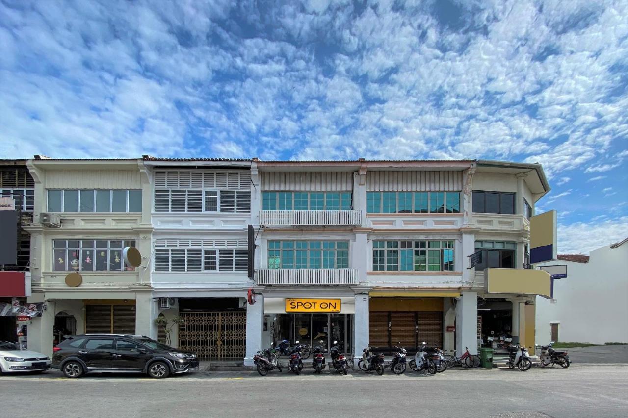 Spot On 89673 Good Friend Hotel George Town Esterno foto
